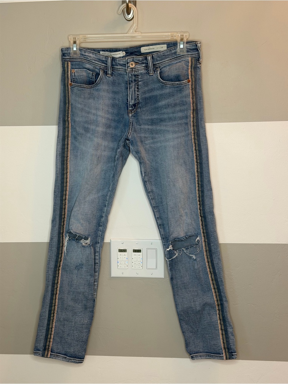 Pilcro and the Letterpress Faded Blue slim Boyfriend Jeans with Side Stripe sz28